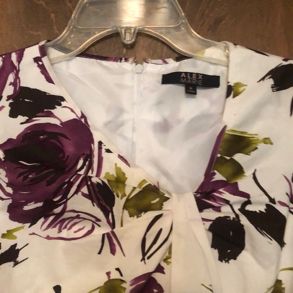 Beautiful Floral Alex Marie Dress - Picture 2 of 5